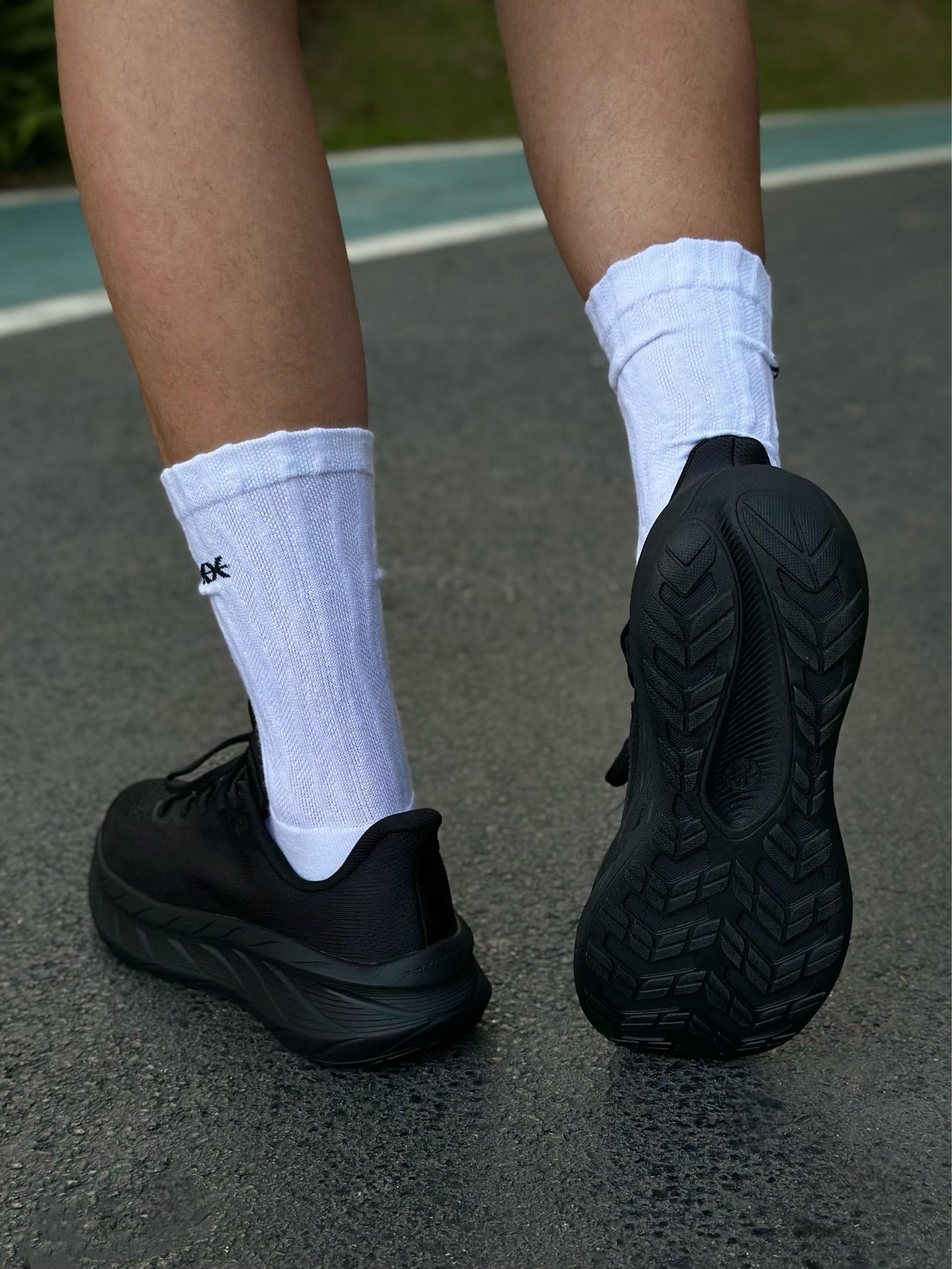 宽脚星人福音!运动通勤两不误 远征者 Pure2.0